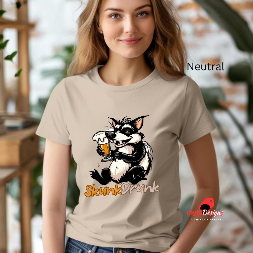 Skunk Drunk Party T-Shirt - Funny Animal Tee