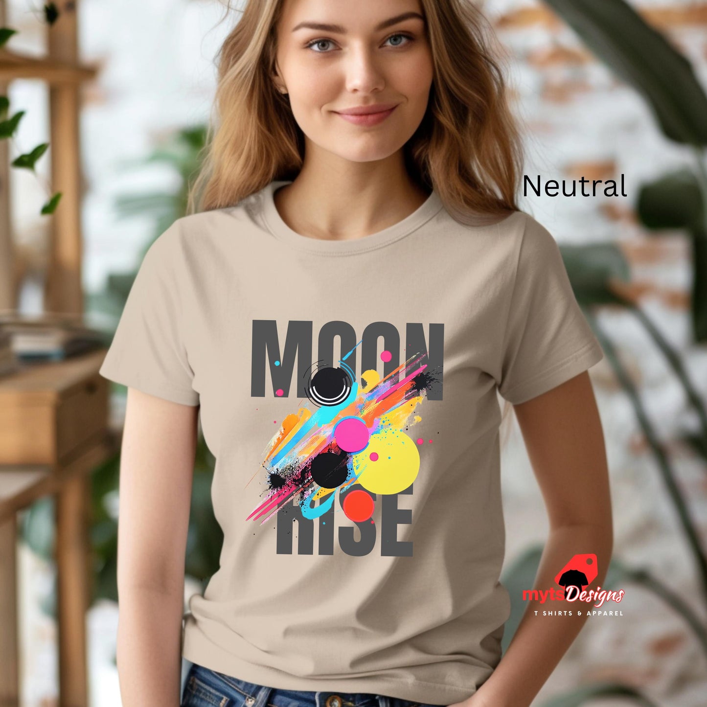 Moon Rise T-shirt geometric design for casual wear